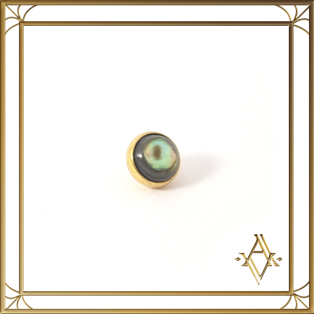 Puce d'oreille titane Atecocolli Artefact de Vala