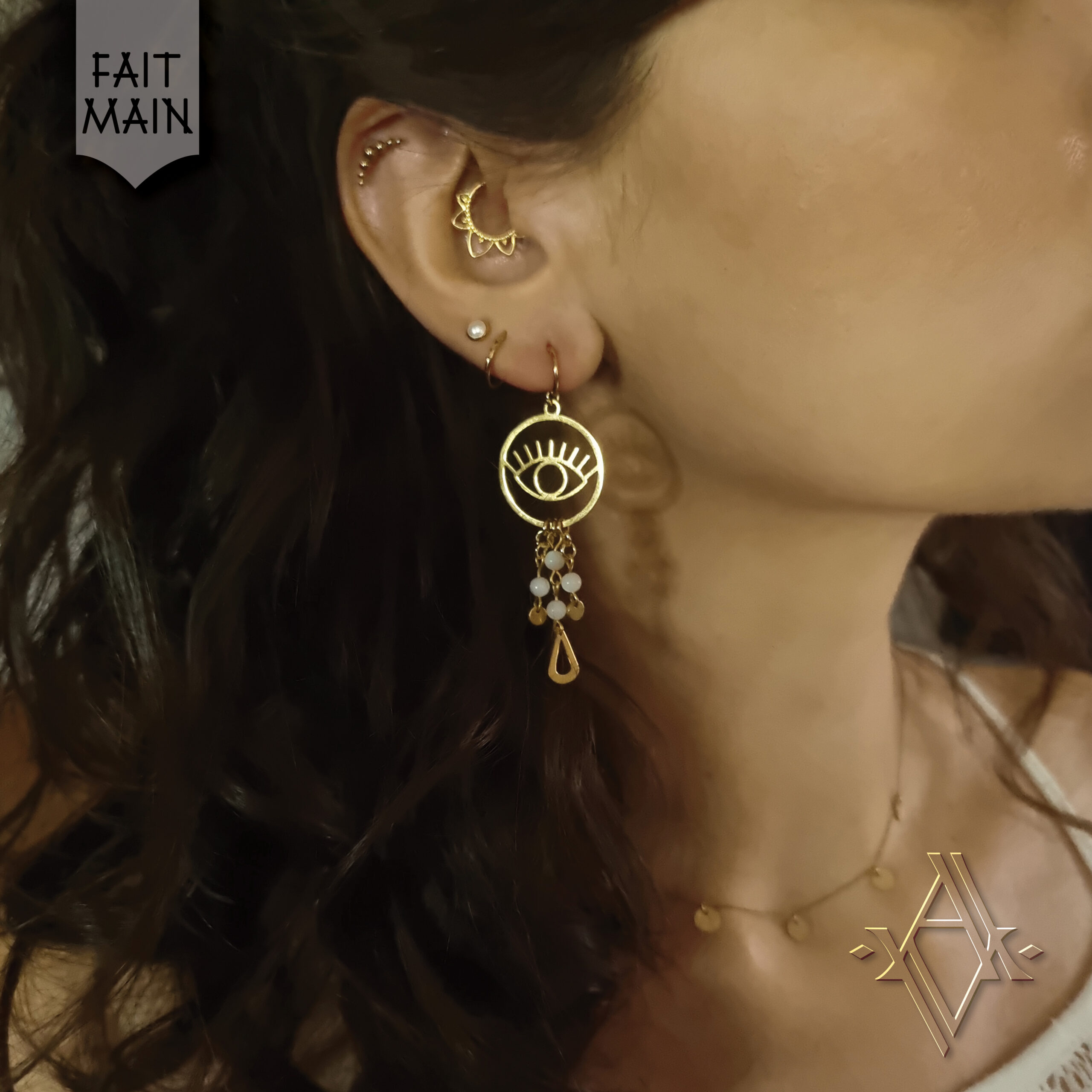 Boucle d'oreille Isis Artefact de Vala