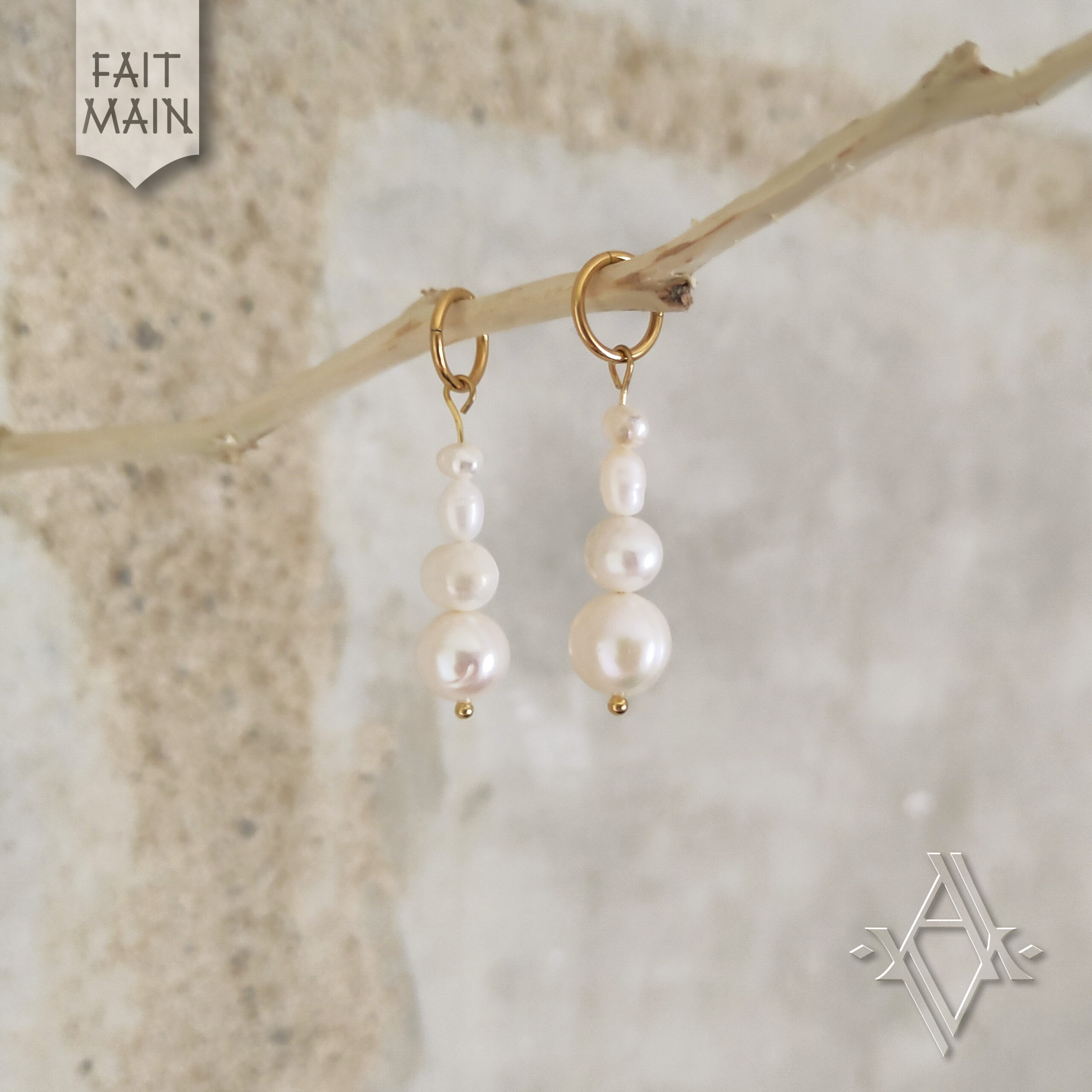 boucles d'oreilles Amphitrite acier inoxydables perles d'eau douce artefact de vala