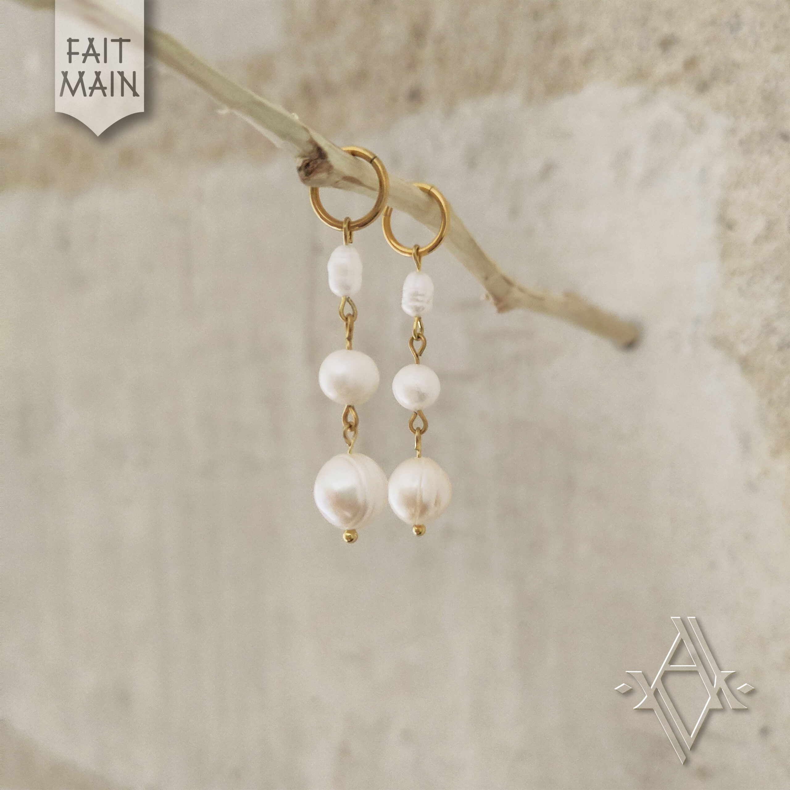 boucles d'oreilles Amphitrite acier inoxydables perles d'eau douce artefact de vala