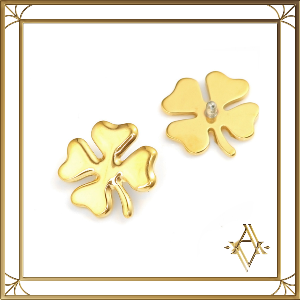 Boucles d'oreilles piercing titane doré trèfle Artefact de Vala