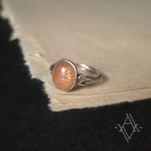 Bague argent 925 pierre de soleil reglable artefact de vala